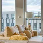 Appartamento Chloé's Beige With Big Balcony, O2 Arena